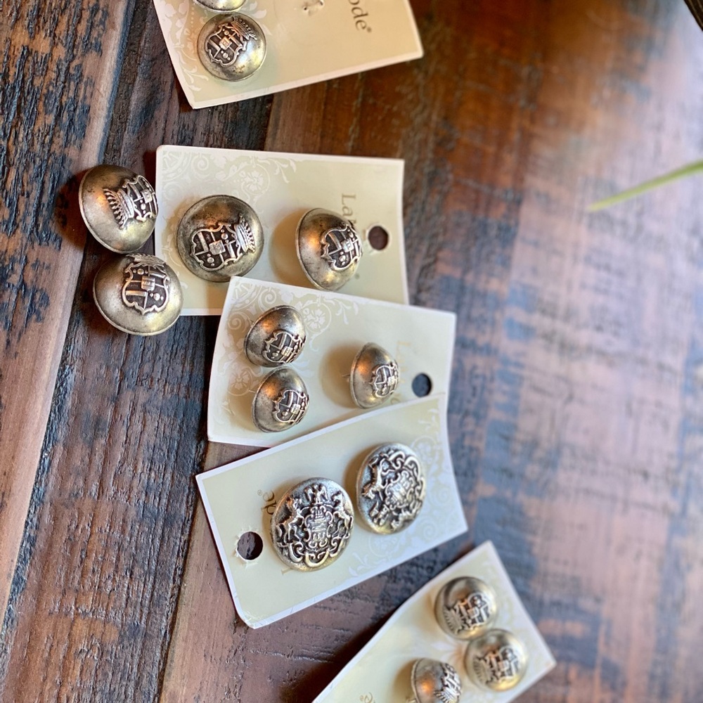 Assortment of buttons